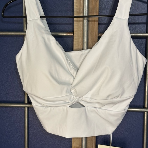 HALARA White Twist Front Sports Bra SOLD - Picture 2 of 6